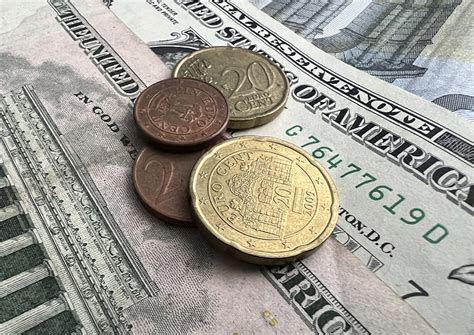 Выгоды и риски хранения денежных средств в депозите СНТ