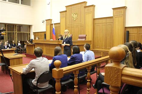 Компетенции и полномочия сотрудника полиции в суде