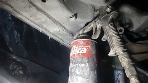 Нанесение полиуретанового герметика на поверхность