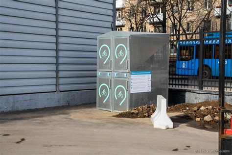 Недостатки мытья велосипеда во дворе многоквартирного дома